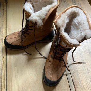UGG Adirondack winter leather boots, size 8.5